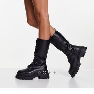 Lace up chunky boots